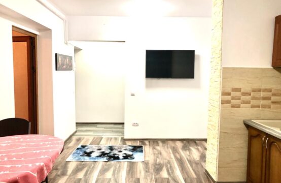 Apartament 2 camere decomandat renovat M20 pret 65.000Euro neg